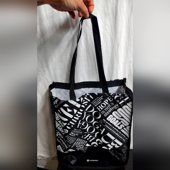 Lululemon Snap bag - Picture 7 of 9